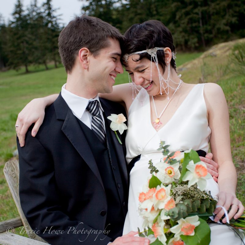 Seattle wedding photographer captures photo of married couple