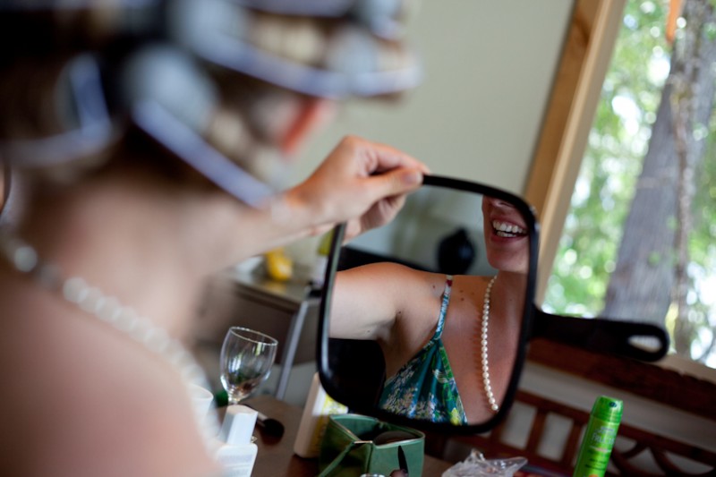 Photo of bride in mirror