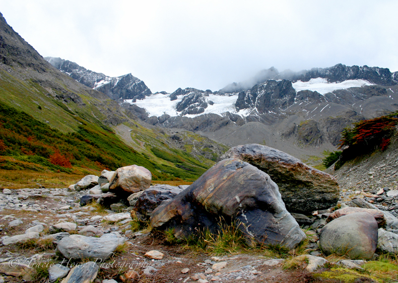 Photograph of mountain landscape in Ushuaia