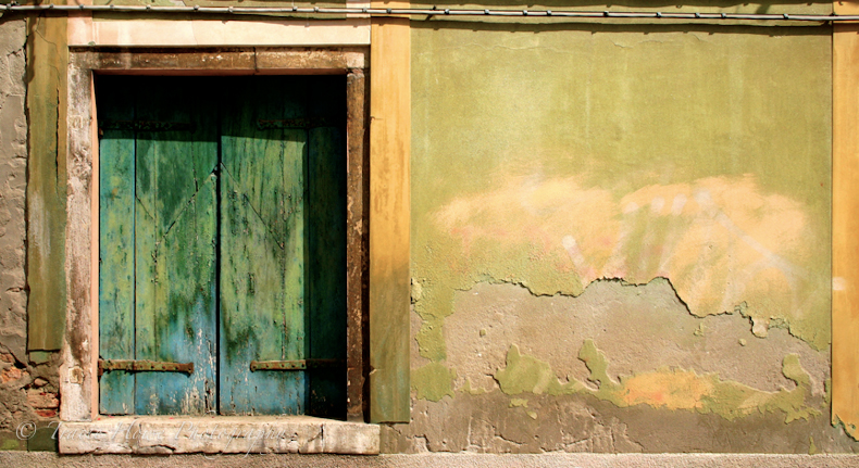 Photograph of window in Venice