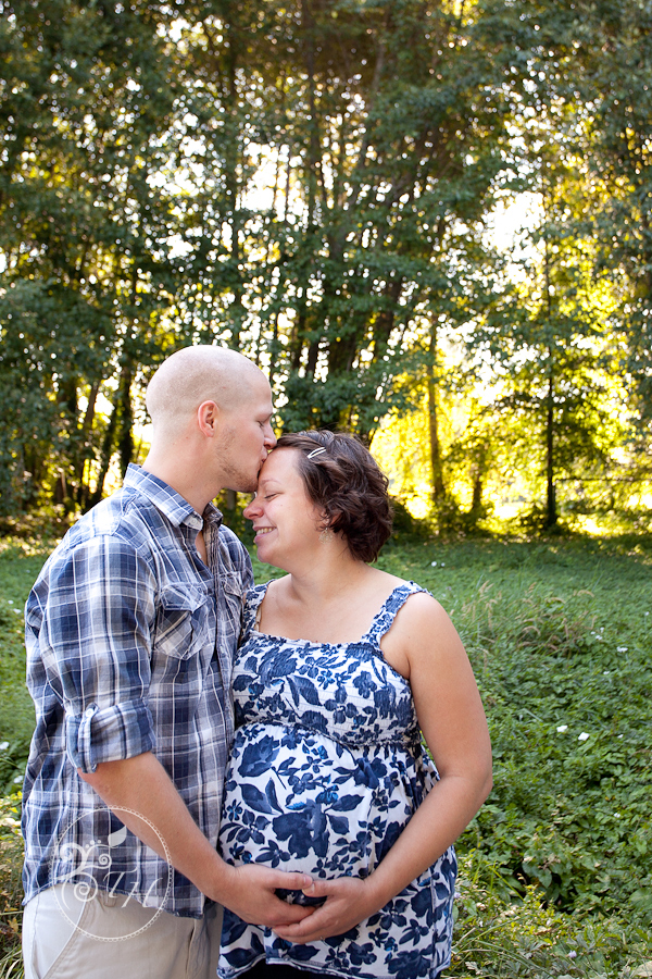 Photo of a couple at the UW Botanic Gardens