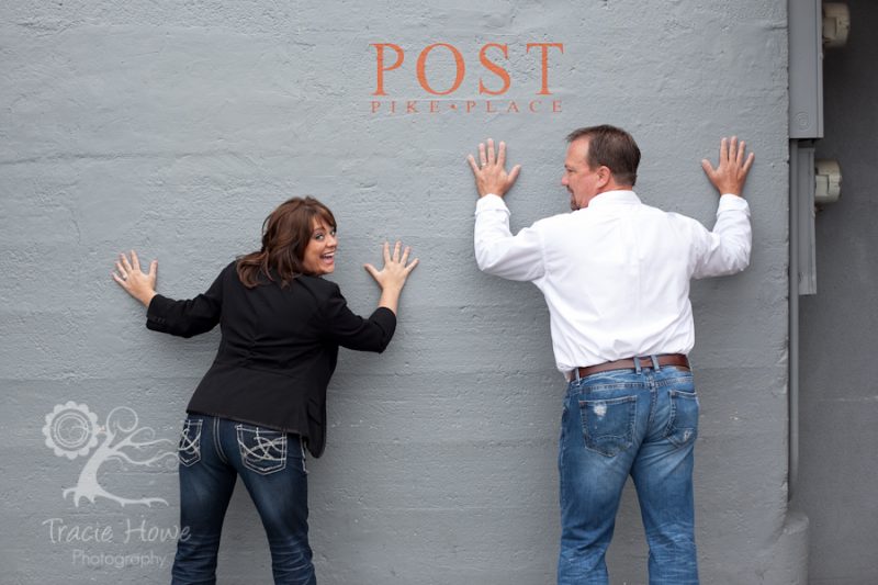 Couple at Pike Place Market photo session