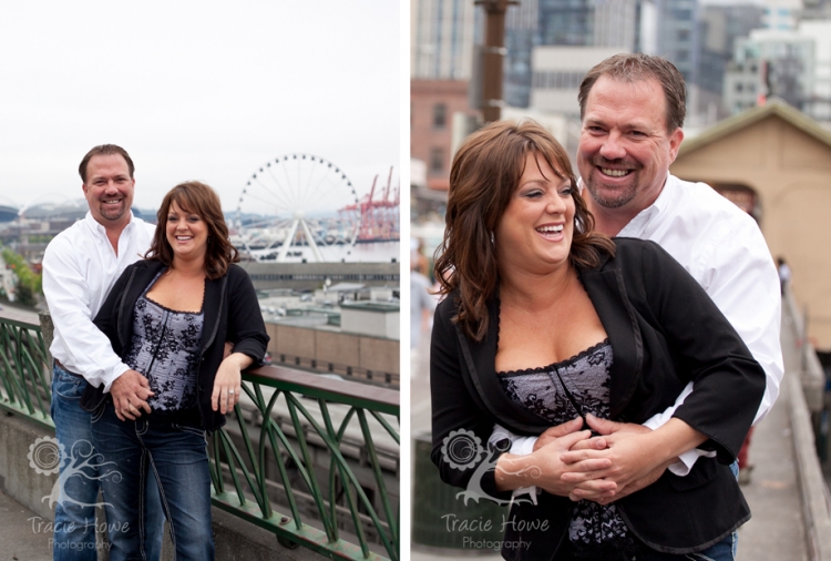 Couple at Pike Place Market photo session