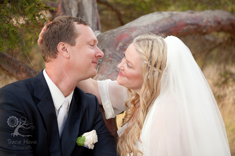 Sweet photo of bride and groom