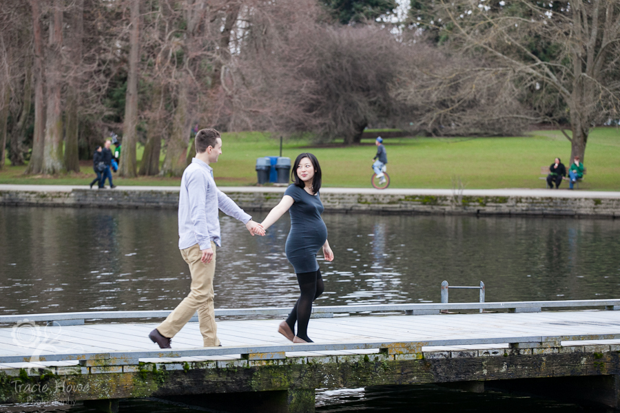 Green lake maternity photo shoot