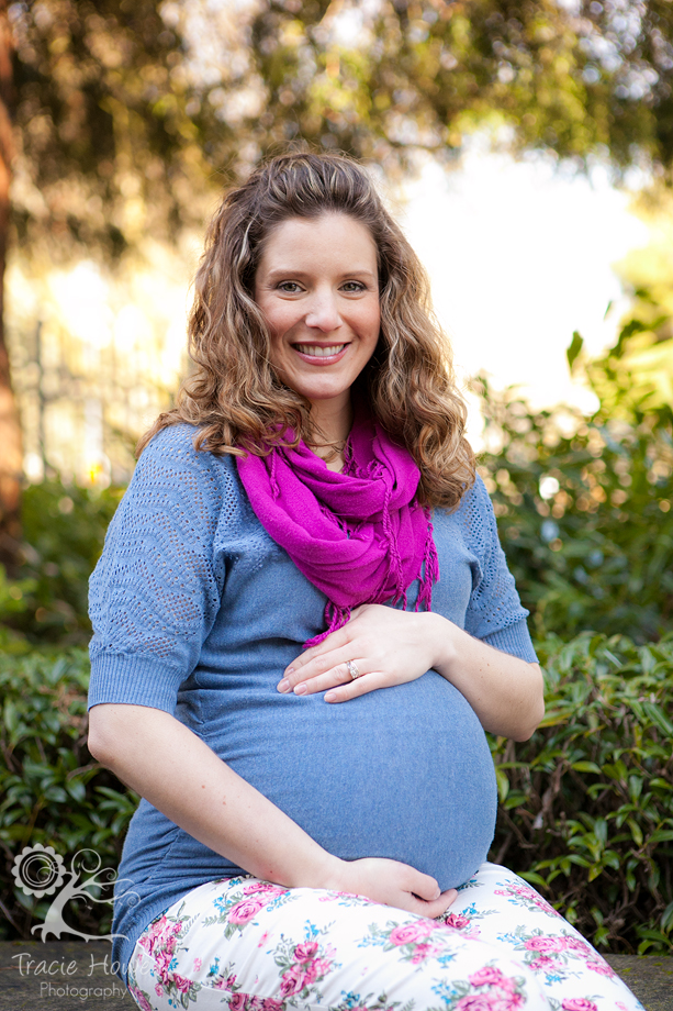 Seattle maternity photo session woodland park zoo
