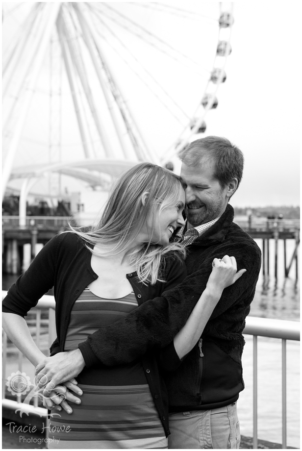 Engagement photos by the Great Wheel