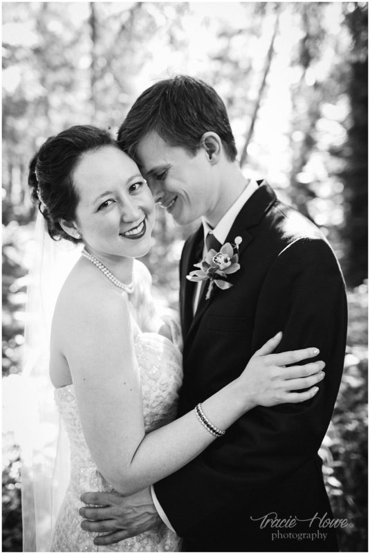 Seattle outdoor wedding photographer