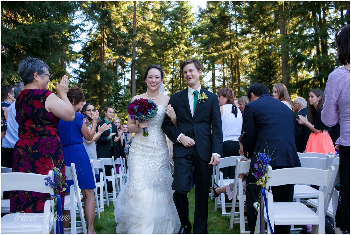 Seattle outdoor wedding photographer