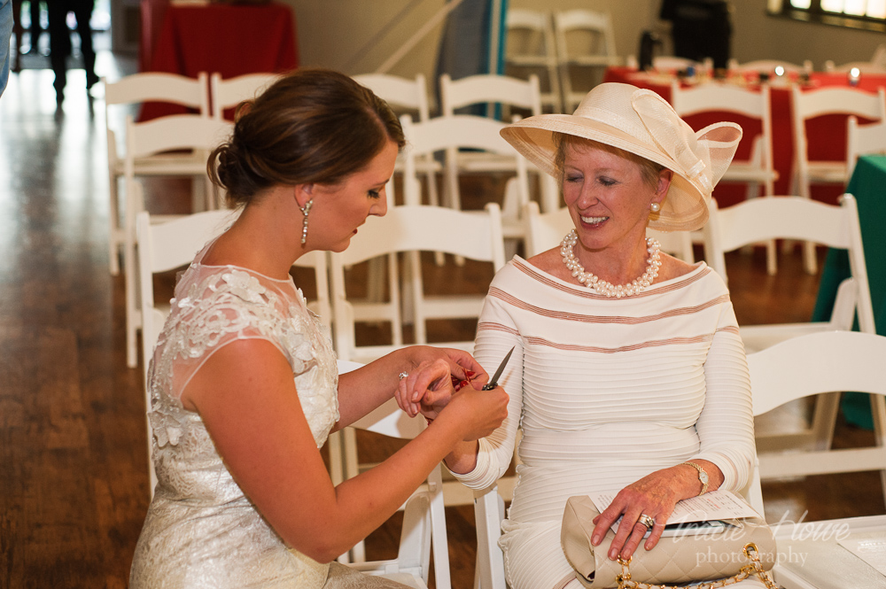 fun wedding at Fremont Abbey