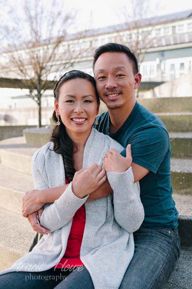 engagement shoot at Seattle Great Wheel