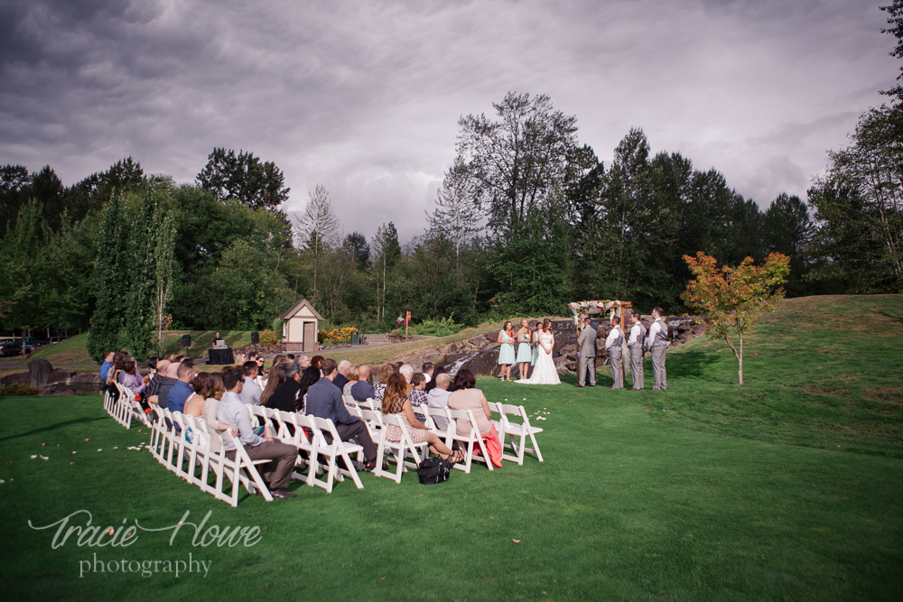 Echo Falls golf club wedding ceremony