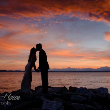 Adventurous Seattle wedding photographer