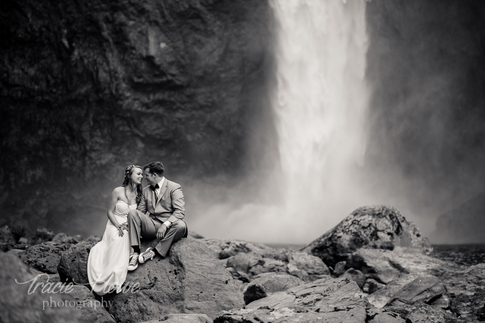 My most adventurous couple of the year asked me to climb down to the falls for these elopement photos. I needed no convincing!