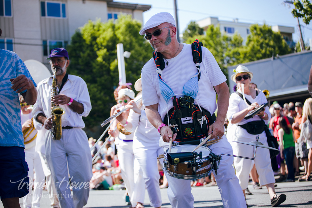 Seattle-solstice-parade-wedding-2768