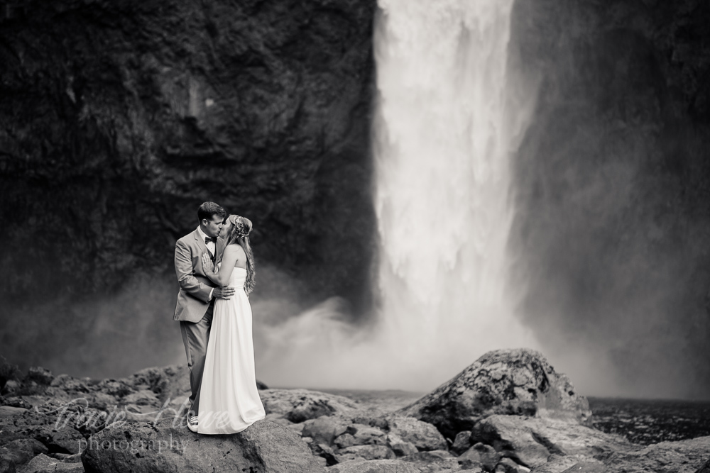 Snoqualmie Falls elopement photography