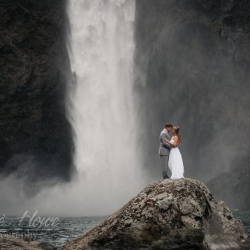 Snoqualmie Falls elopement photography