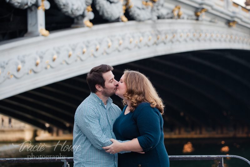 Pont Alexandre III engagement shoot